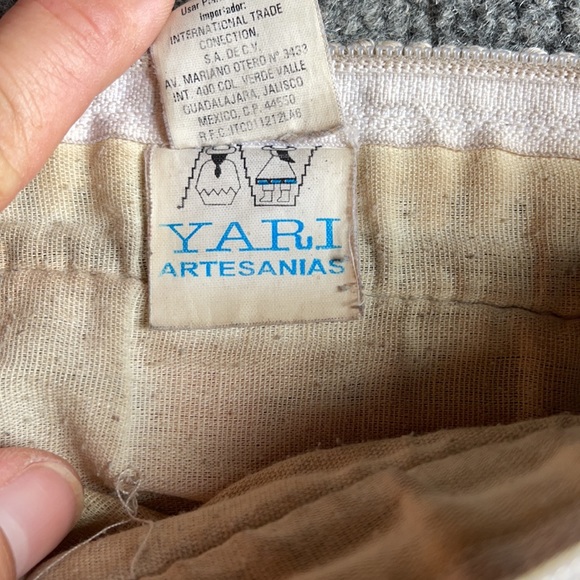 Colorful Geometric Pattern Fabric Crossbody Bag - Picture 5 of 9